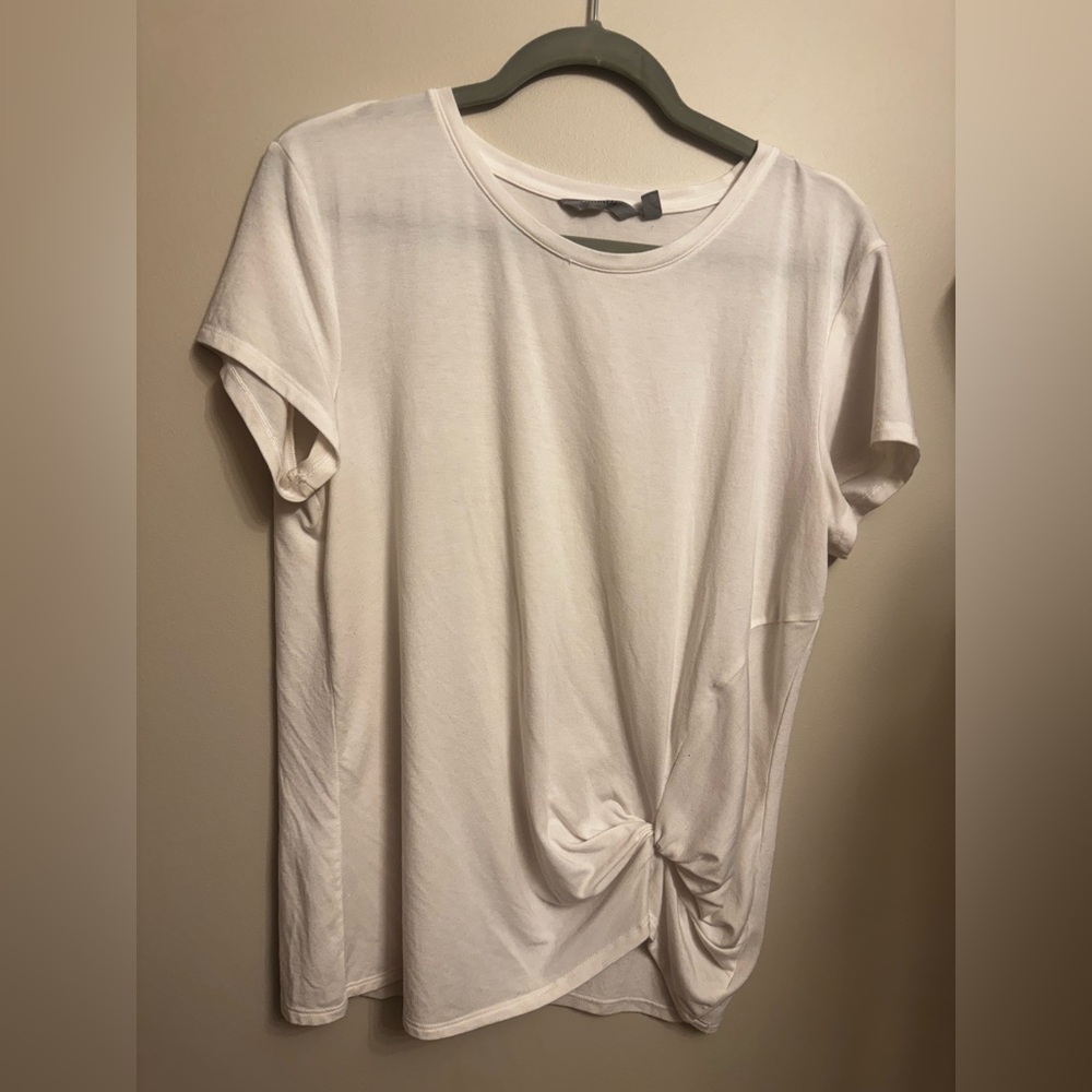 Athleta tops